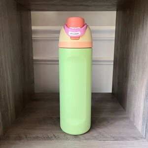 Owala Lime Light 24oz FreeSip Water Bottle